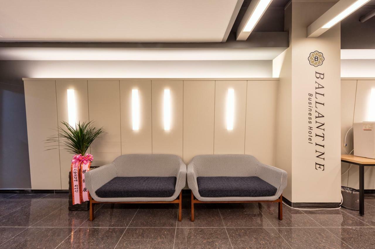 Hotel Ballantine Business