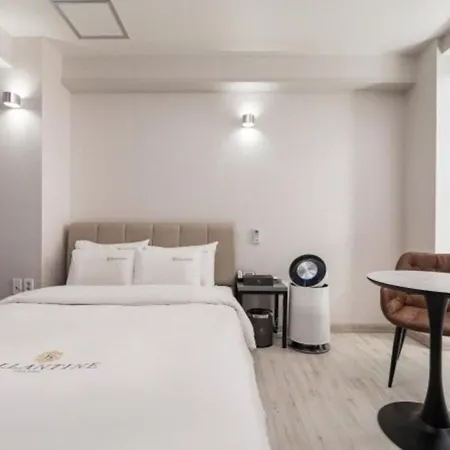 Ballantine Business Hotel Gwangju Metropolitan City Exterior photo