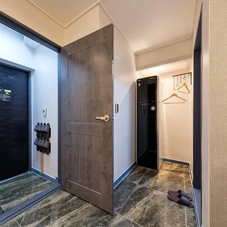 Ballantine Business Hotel Gwangju Metropolitan City Exterior photo